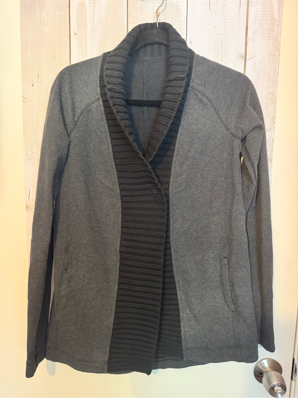 Lululemon knit collar sweater sz M